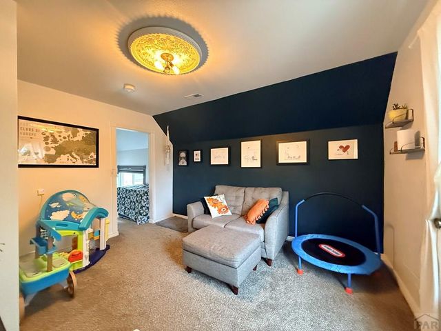 233 Nelson Ave, Pueblo, CO 81004