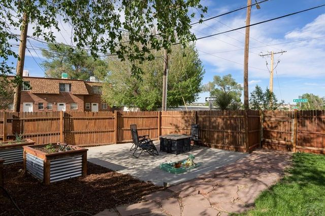 233 Nelson Ave, Pueblo, CO 81004
