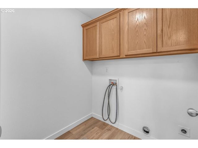 52866 Ne 2ND St, Scappoose, OR 97056