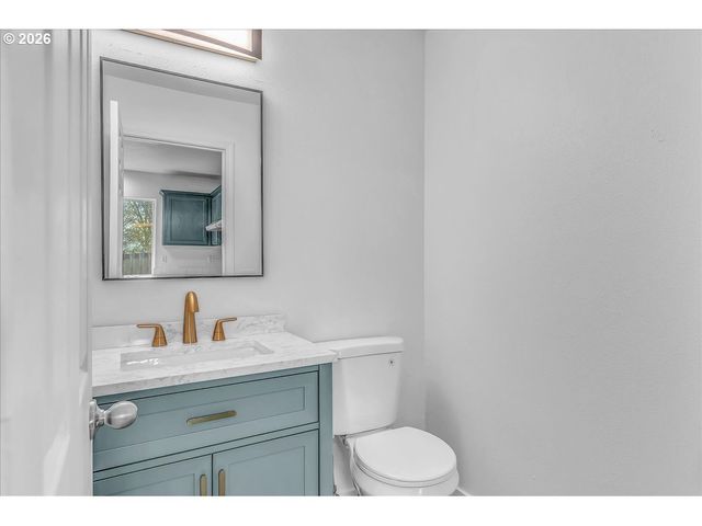 52866 Ne 2ND St, Scappoose, OR 97056