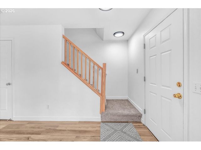 52866 Ne 2ND St, Scappoose, OR 97056