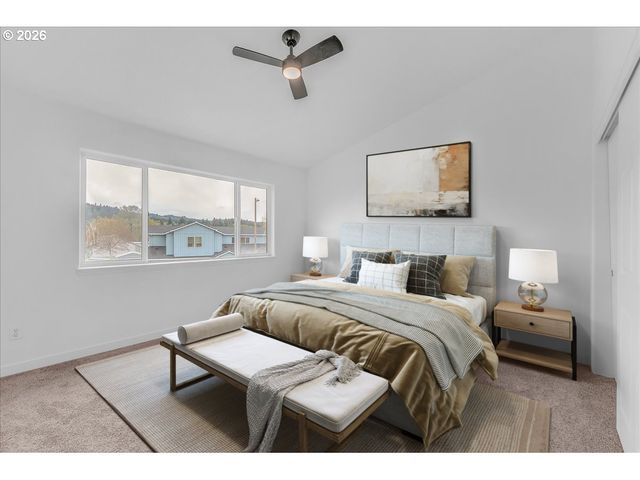 52866 Ne 2ND St, Scappoose, OR 97056