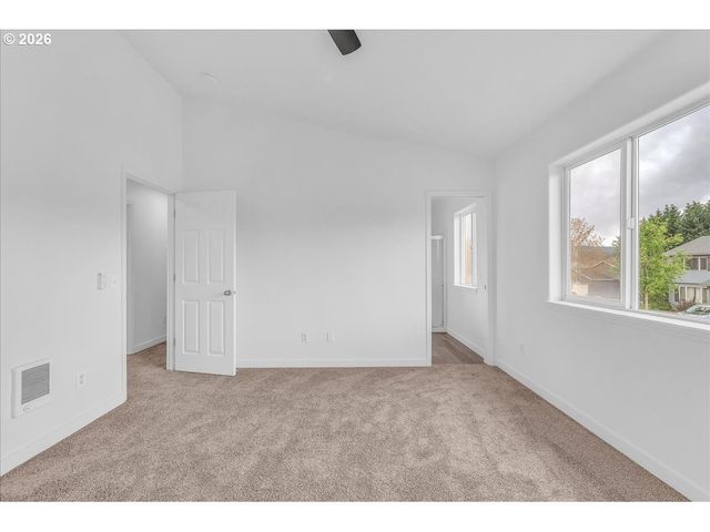 52866 Ne 2ND St, Scappoose, OR 97056