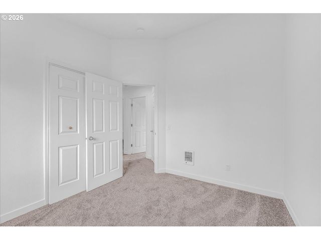 52866 Ne 2ND St, Scappoose, OR 97056