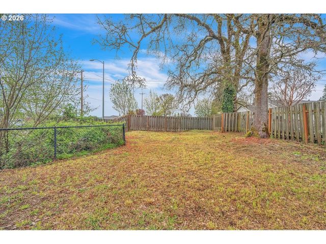 52866 Ne 2ND St, Scappoose, OR 97056