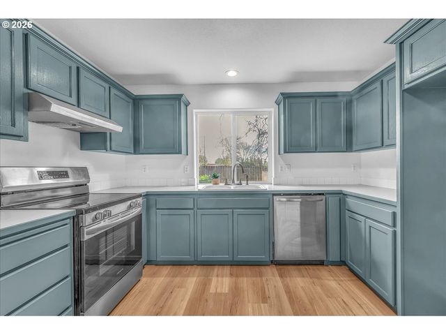 52866 Ne 2ND St, Scappoose, OR 97056