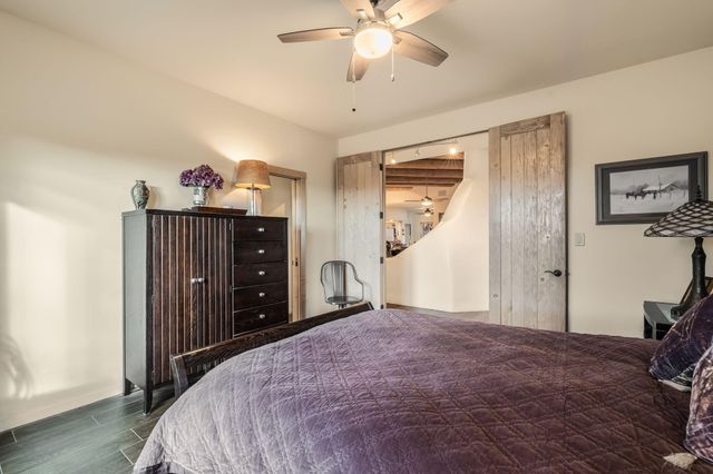 1 Calle Del Viento, Placitas, NM 87043