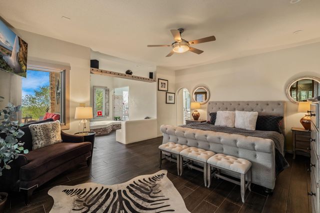 1 Calle Del Viento, Placitas, NM 87043