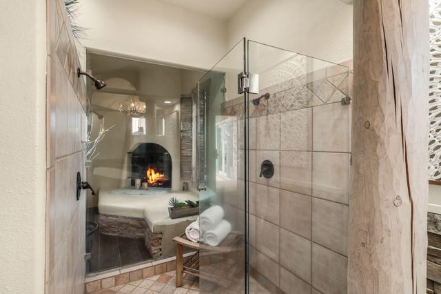 1 Calle Del Viento, Placitas, NM 87043