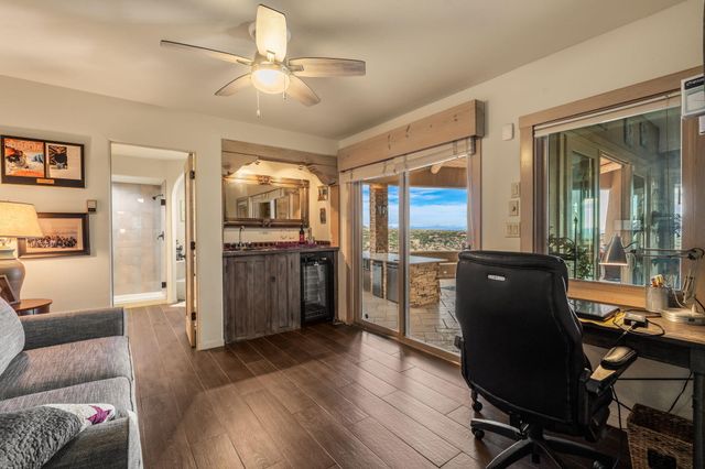1 Calle Del Viento, Placitas, NM 87043