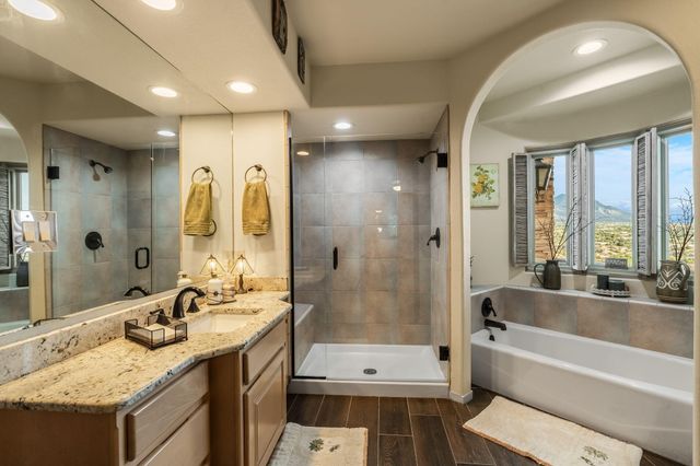 1 Calle Del Viento, Placitas, NM 87043