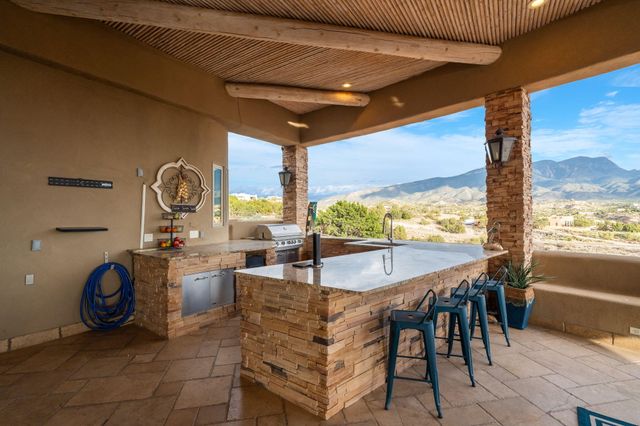1 Calle Del Viento, Placitas, NM 87043