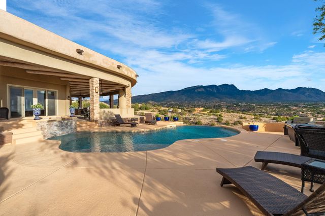 1 Calle Del Viento, Placitas, NM 87043
