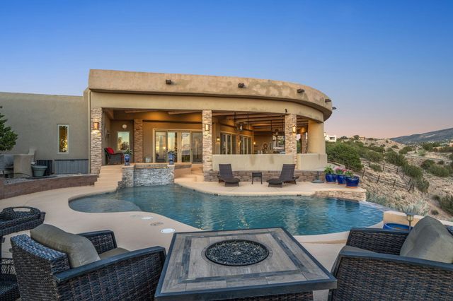 1 Calle Del Viento, Placitas, NM 87043