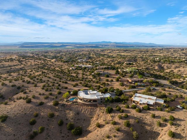 1 Calle Del Viento, Placitas, NM 87043