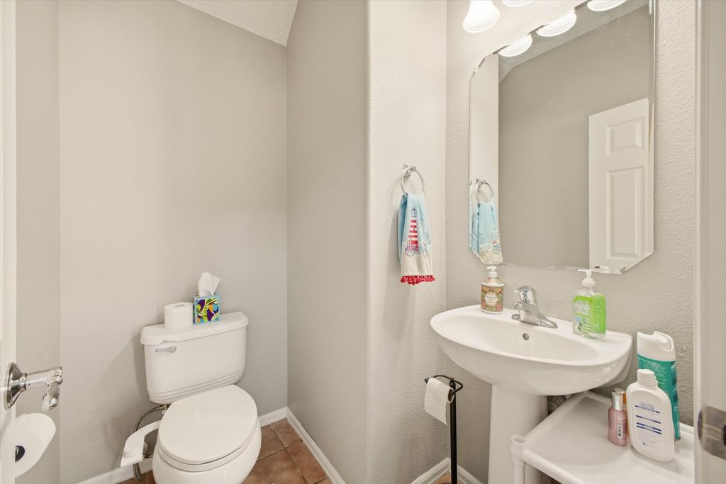 Image 16 of property listing at 232 Loma Linda Loop NE, Rio Rancho, NM 87124