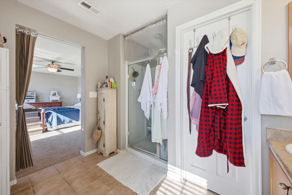 Image 26 of property listing at 232 Loma Linda Loop NE, Rio Rancho, NM 87124