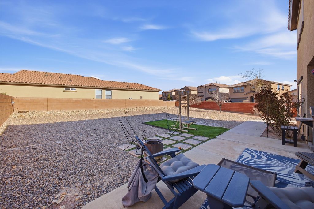 Image 32 of property listing at 232 Loma Linda Loop NE, Rio Rancho, NM 87124