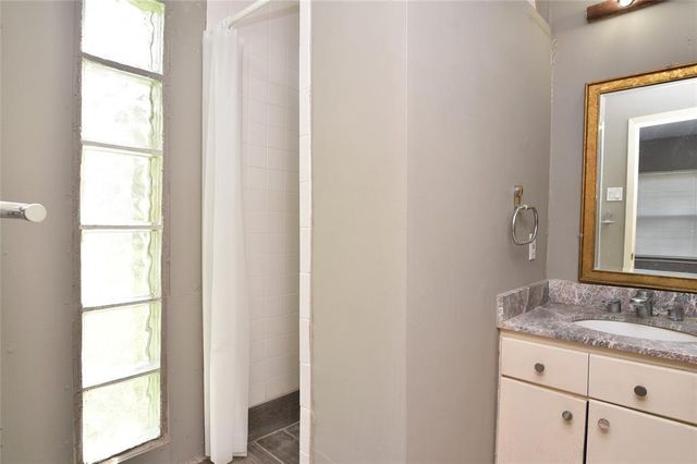 1961 Dryden Road, Houston, TX 77030