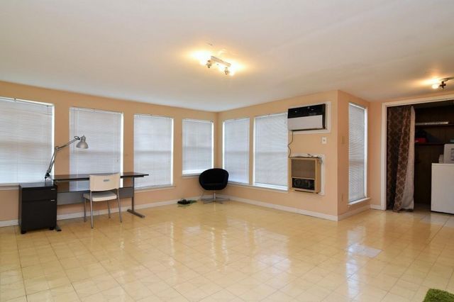 1961 Dryden Road, Houston, TX 77030