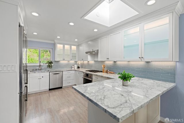 418 Joost Avenue, San Francisco, CA 94127