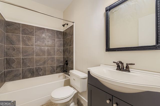 16 Inland Point, Newnan, GA 30263