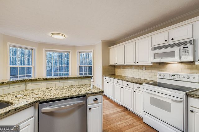 16 Inland Point, Newnan, GA 30263