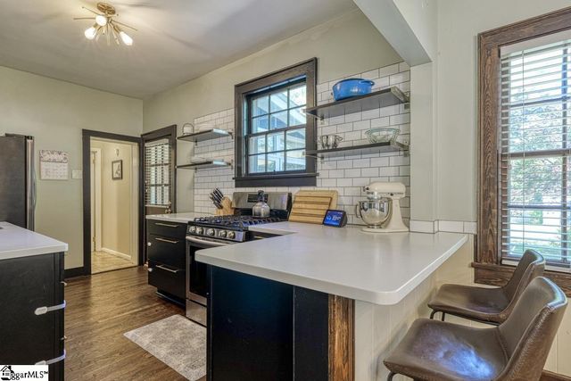 1646 Old Charlotte Road, Spartanburg, SC 29307