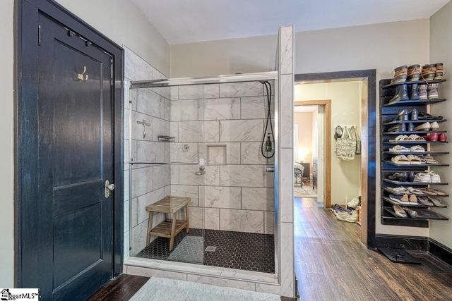 1646 Old Charlotte Road, Spartanburg, SC 29307