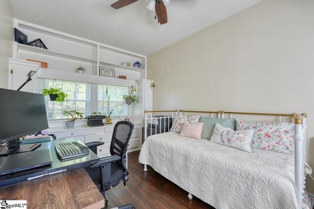 1646 Old Charlotte Road, Spartanburg, SC 29307