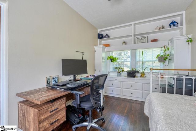 1646 Old Charlotte Road, Spartanburg, SC 29307