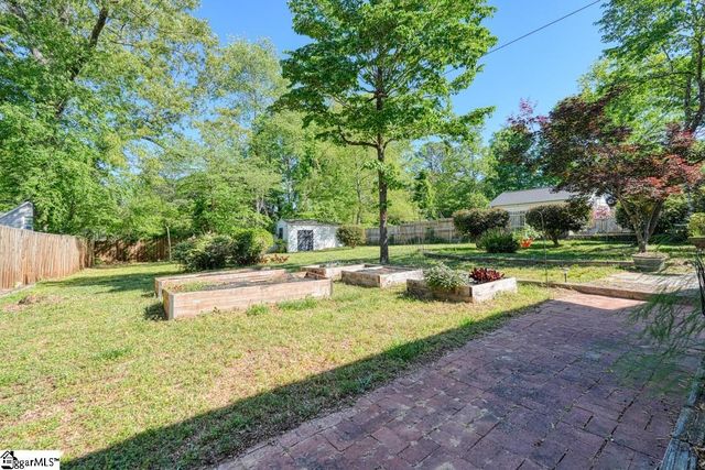 1646 Old Charlotte Road, Spartanburg, SC 29307