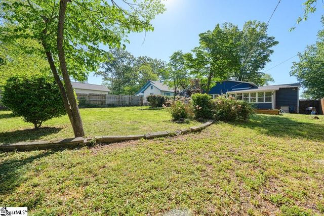 1646 Old Charlotte Road, Spartanburg, SC 29307