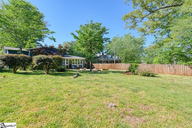 1646 Old Charlotte Road, Spartanburg, SC 29307