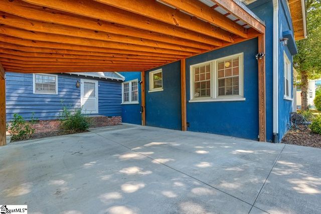 1646 Old Charlotte Road, Spartanburg, SC 29307