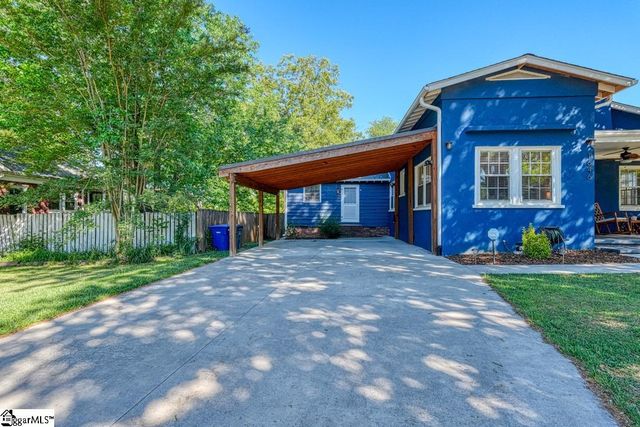 1646 Old Charlotte Road, Spartanburg, SC 29307