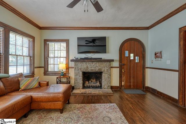 1646 Old Charlotte Road, Spartanburg, SC 29307