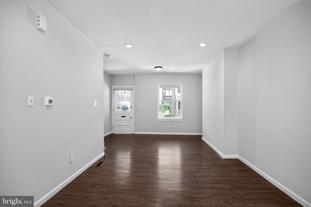 1220 S PEACH ST, Philadelphia, PA 19143
