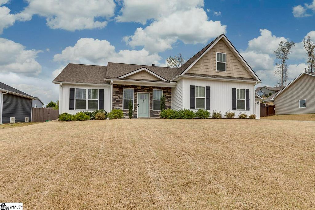 9 Judge Looper Court, Travelers Rest, SC 29690