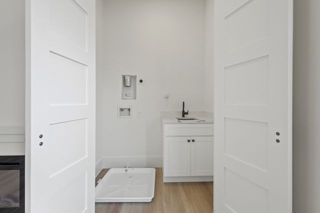 4146 Khawlah Nafal Court, Irving, TX 75038