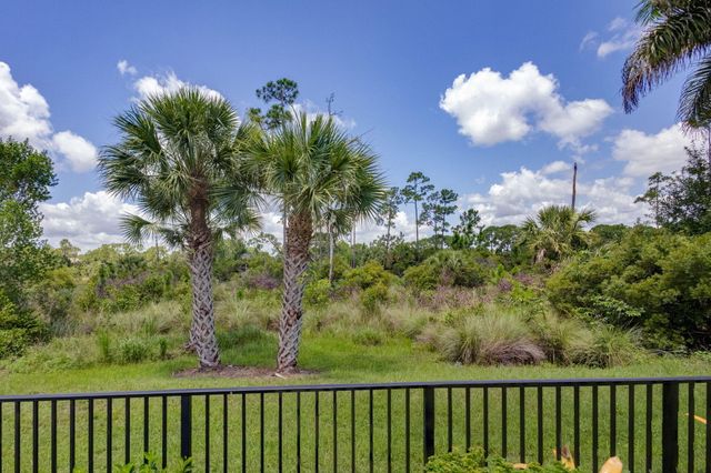 142 Porto Vecchio Way, Palm Beach Gardens, FL 33418