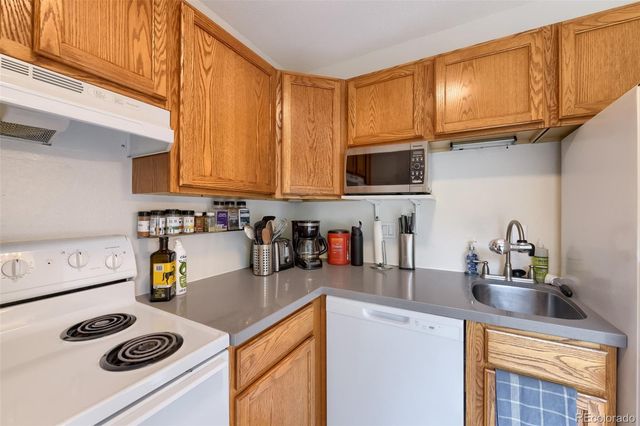 790 W Moorhead Circle E, Boulder, CO 80305