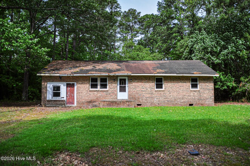 183 Sand Hills Road, Camden, NC 27921
