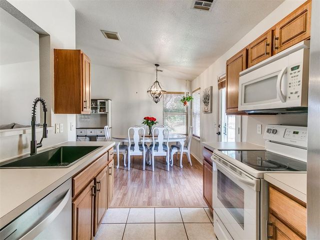 14908 Marbleleaf Drive, Edmond, OK 73013