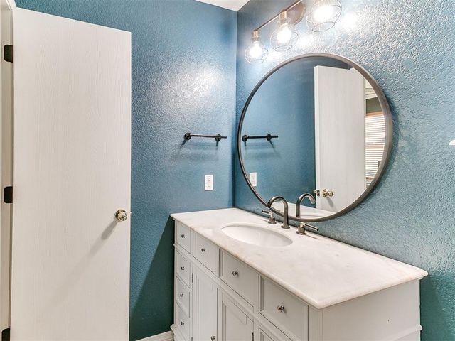 14908 Marbleleaf Drive, Edmond, OK 73013