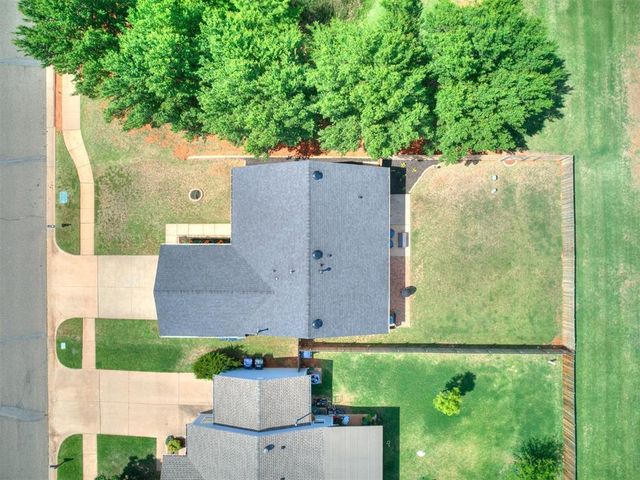 14908 Marbleleaf Drive, Edmond, OK 73013