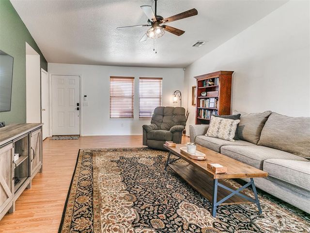 14908 Marbleleaf Drive, Edmond, OK 73013