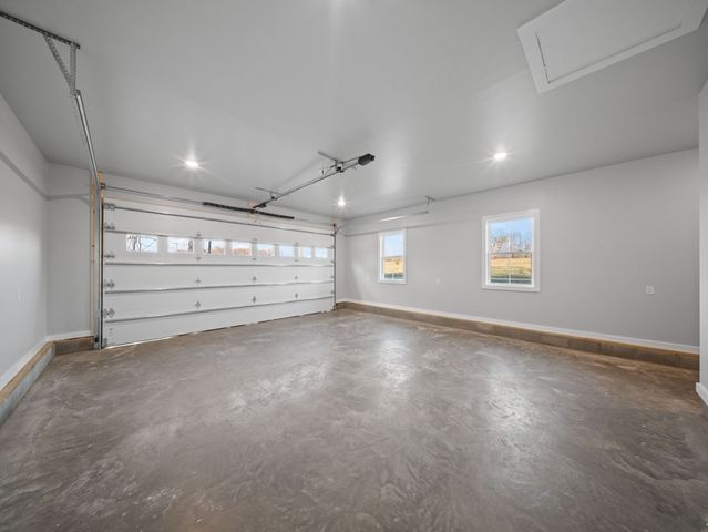 6400 Thomas Twin Oak Rd, Baxter, TN 38544