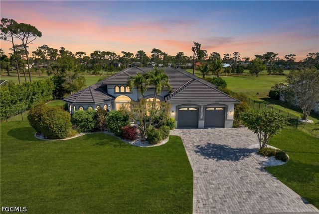 1221 SW 19th LN, Cape Coral, FL 33991
