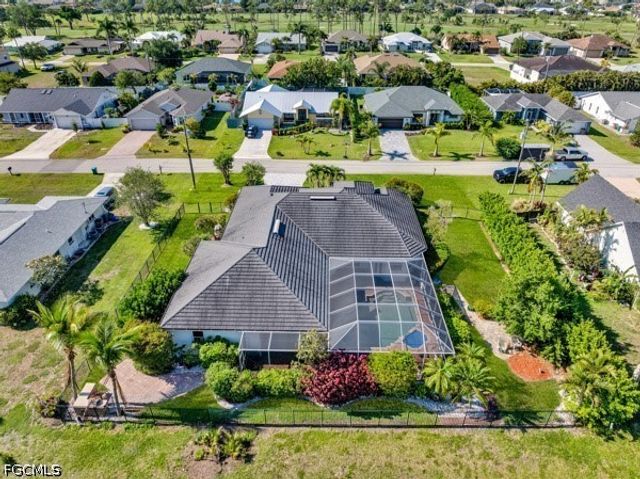 1221 SW 19th LN, Cape Coral, FL 33991